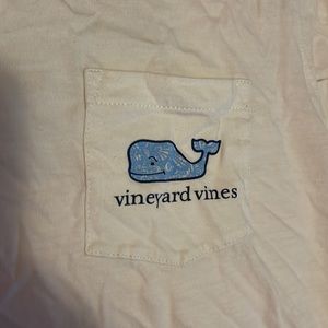 VINEYARD VINES white t shirt with blue whale